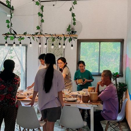 Positive Energy Homestay And Guide In Chiangkhan Chiang Khan Esterno foto