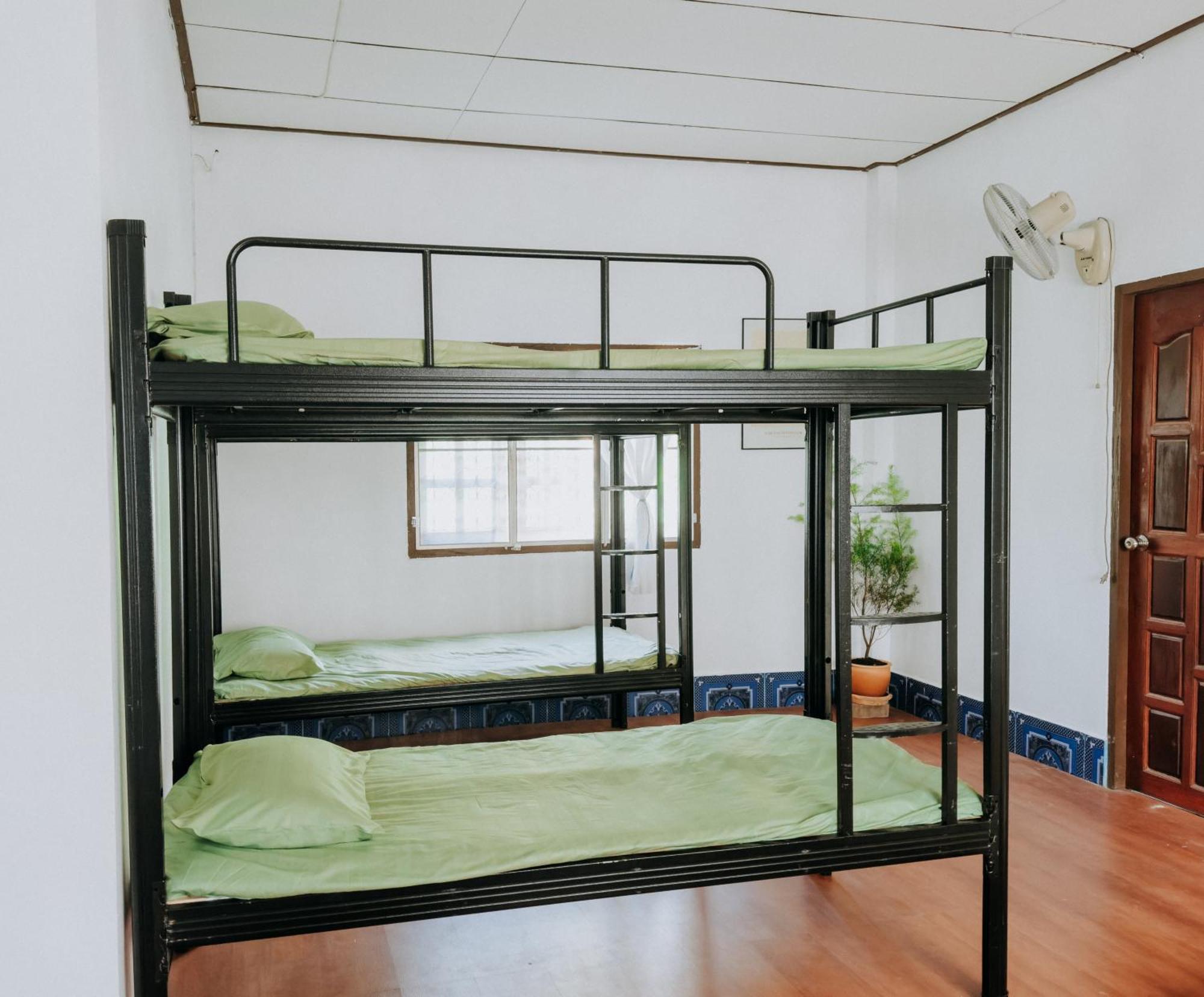 Positive Energy Homestay And Guide In Chiangkhan Chiang Khan Esterno foto